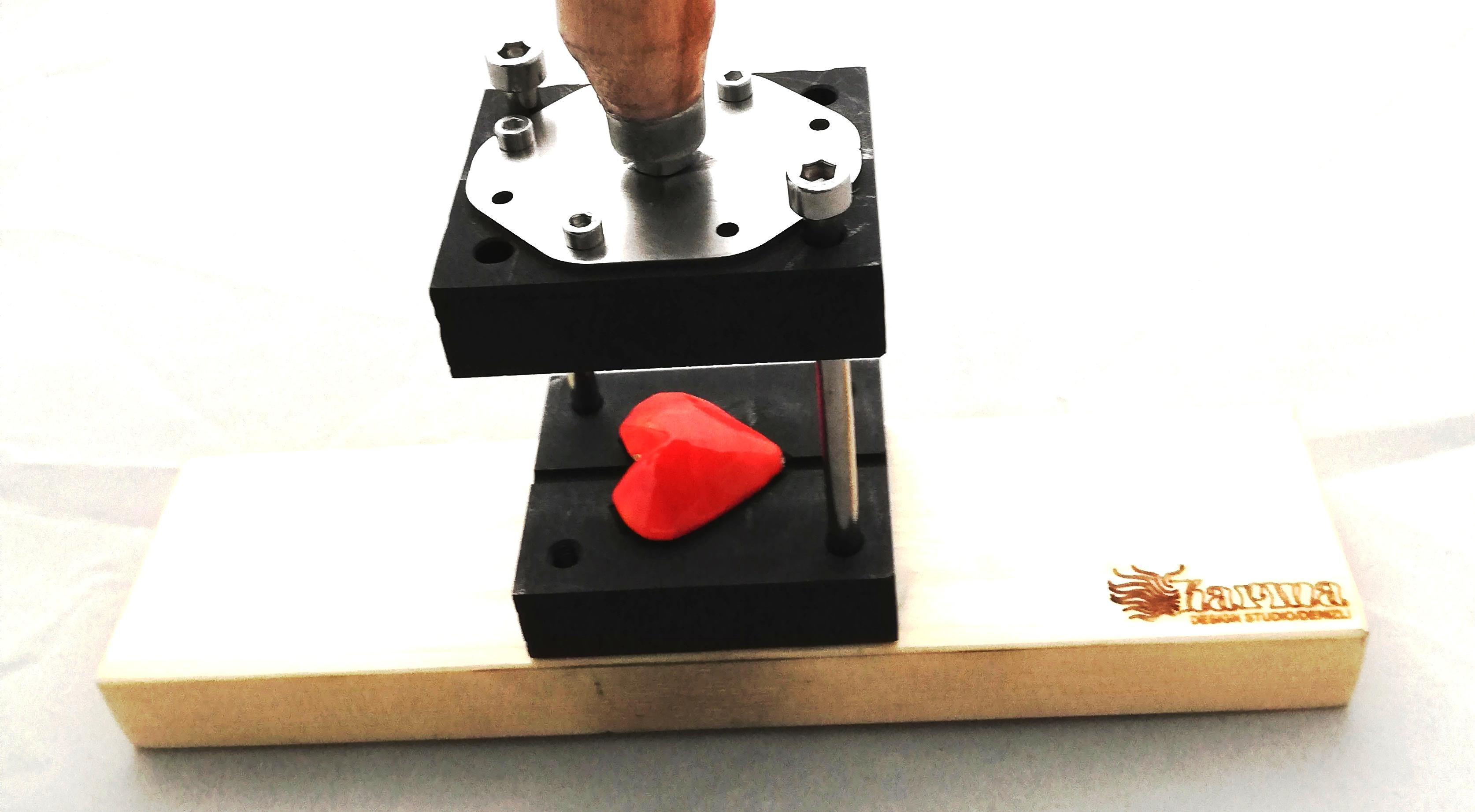 Kalp Grafit Kalıp- Elmas Kesimli